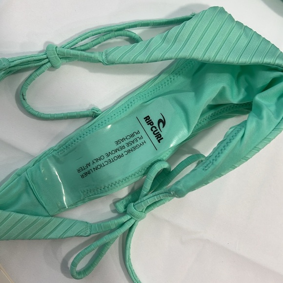 Rip Curl Premium Surf Banded Fixed Tri Bikini top & Bare Bikini Bottom, SMALL - Picture 7 of 13